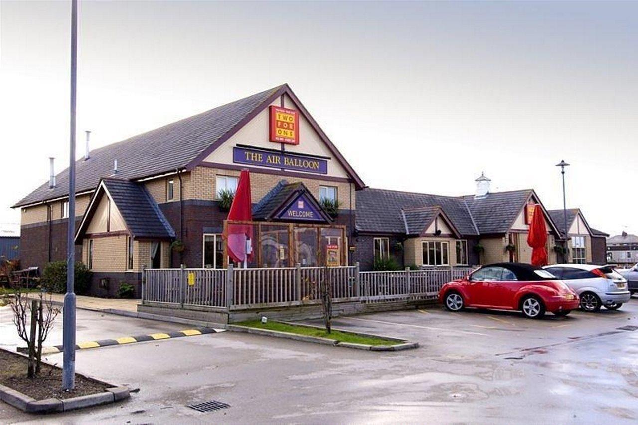 Premier Inn Blackpool Airport Exterior photo